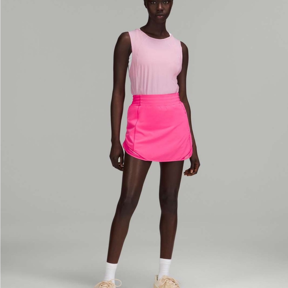 Lululemon “Sonic Pink” Hotty Hot Skirt
